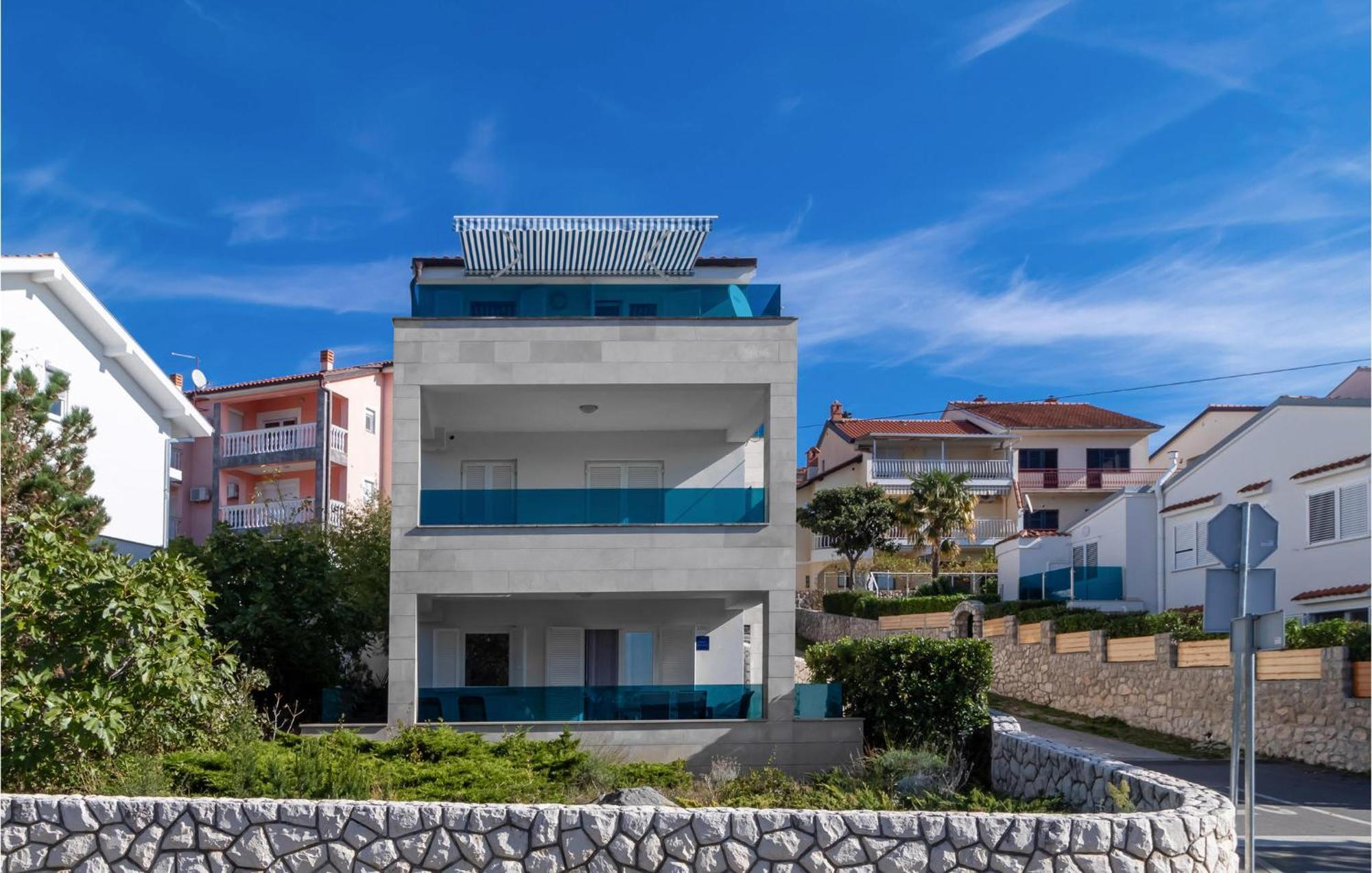 Stunning Apartment In Dramalj With House Sea View Exterior photo