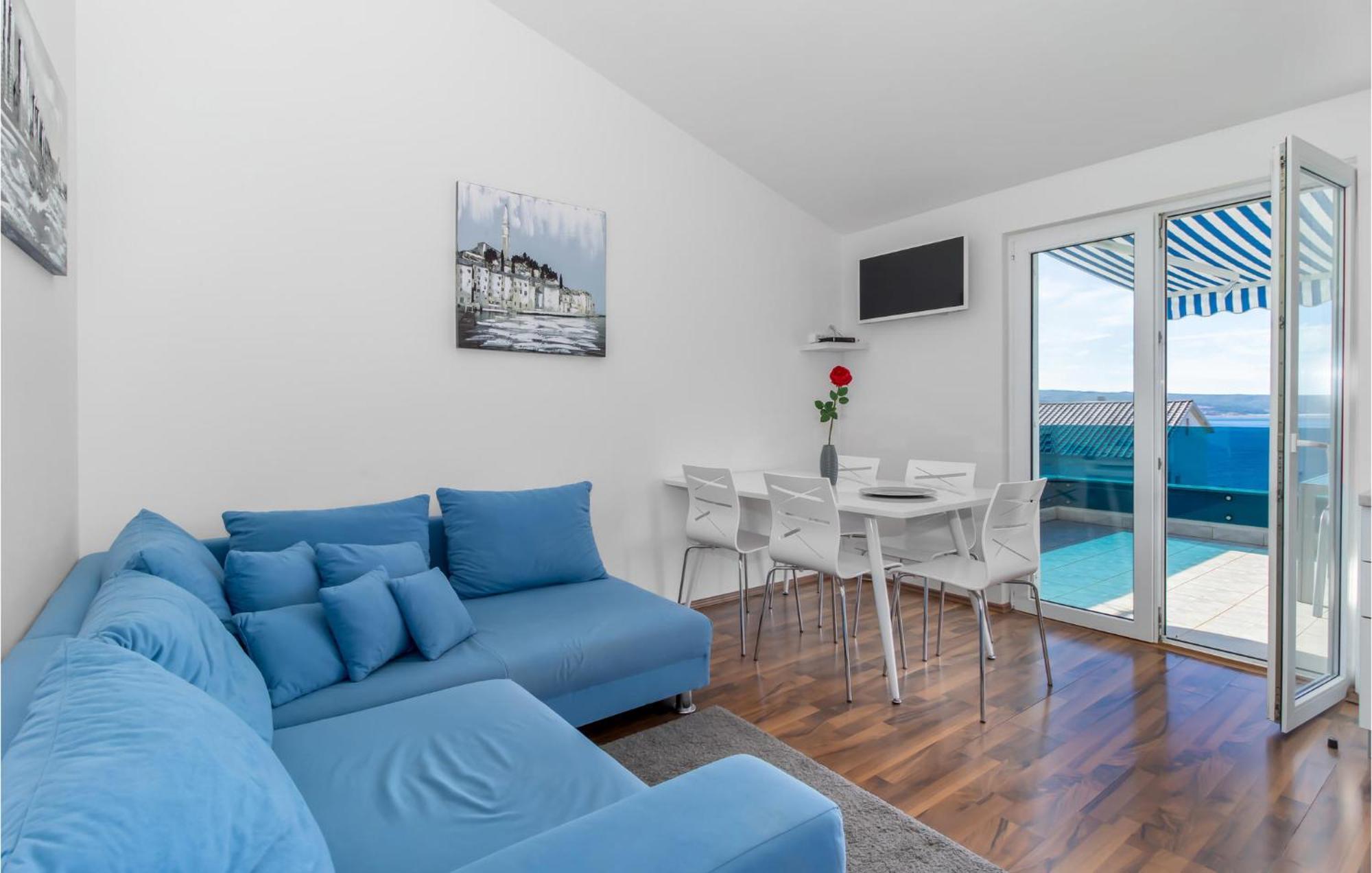 Stunning Apartment In Dramalj With House Sea View Exterior photo